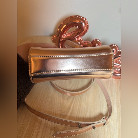 Givenchy💎Polyurethane Nano Antigona Crossbody✨Light Patent Leather Rose Gold✨ - Picture 9 of 13